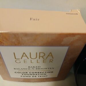 Laura Geller Baked Balance-N-Brighten Foundation - Fair Shade